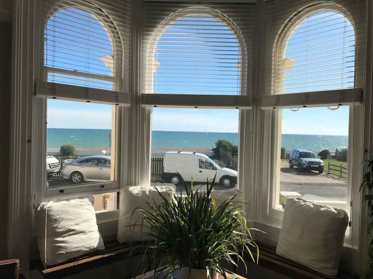 Stunning Seafront Victorian Apartment